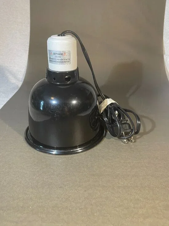 Reptile Light Fixture 5'' Standard Dome Single Bulb Light Heat (1948)