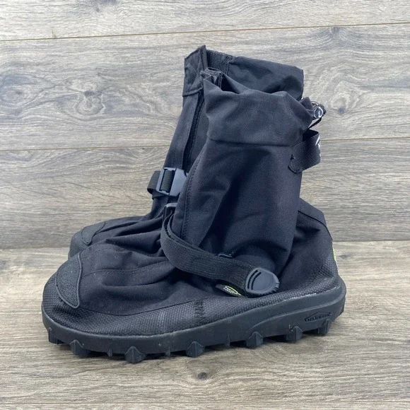 NEOS Navigator 5 Stabilicers Overshoe Size Medium Black Studded Snow Boots