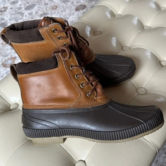 Tommy Hilfiger rain boots, size 10