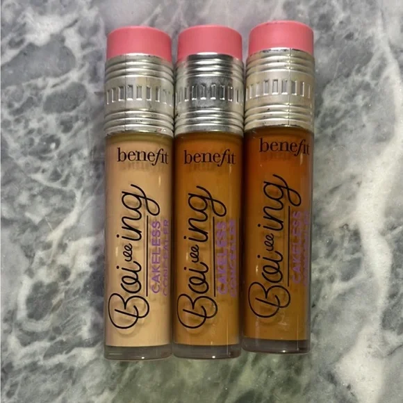 Benefit Cakeless‎ Concealer