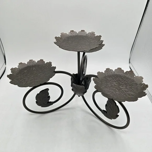 Vintage PartyLite P7528 Leaf Viking Metal Candle‎ Holder