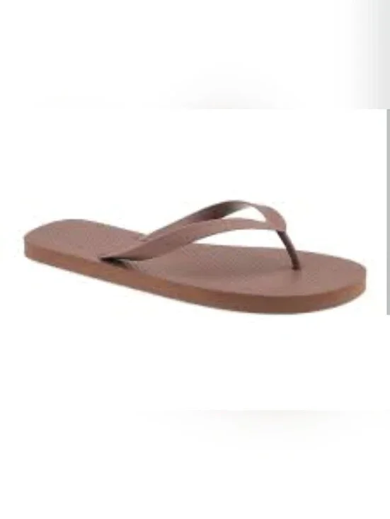 3 Pairs of Athletic Works Men's Classic Flip Flops