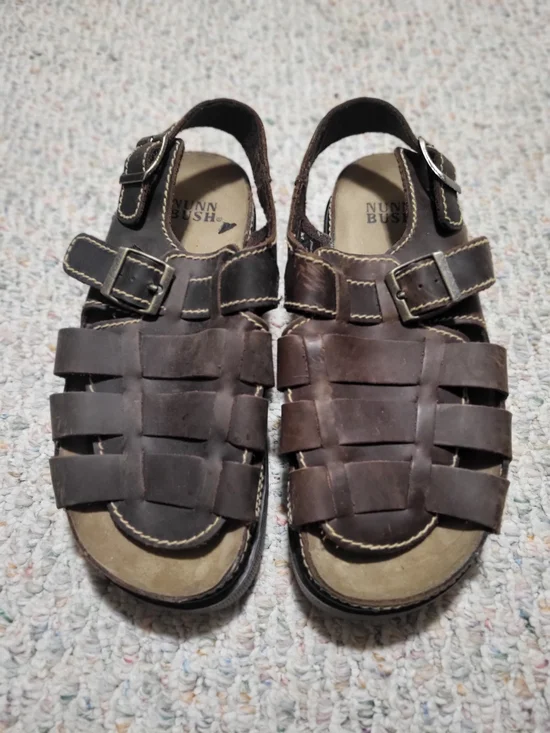 Nunn Bush Men’s Brown Leather Fisherman Sandals, 9
