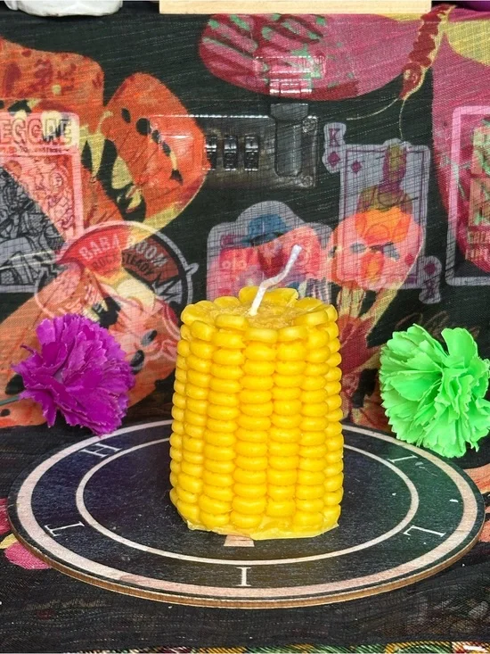 Handmade Corn Cob Candle – Bright Yellow