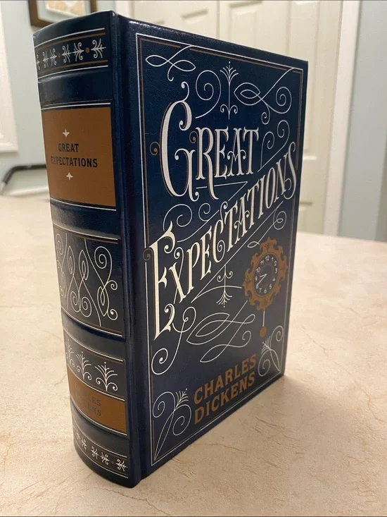 NWOT Great Expectations Hardcover by Charles Dickens - collector’s edition