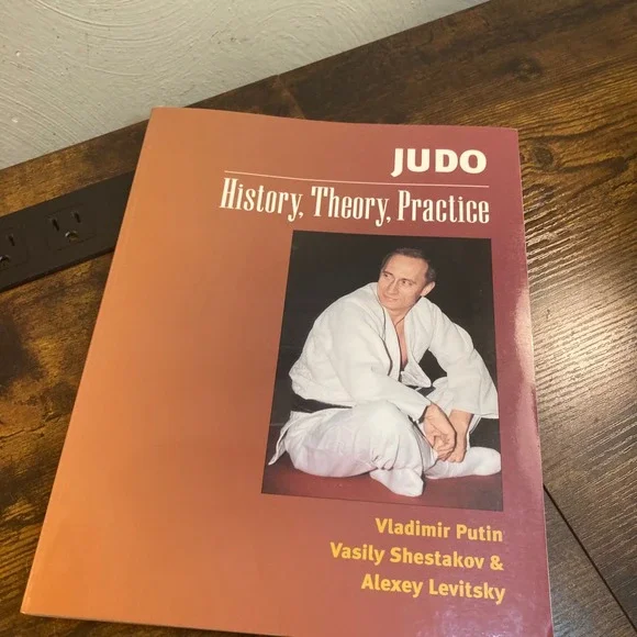 Judo History Theory Practice Vladimir Putin Shestakov Levitsky 2004 Paperback