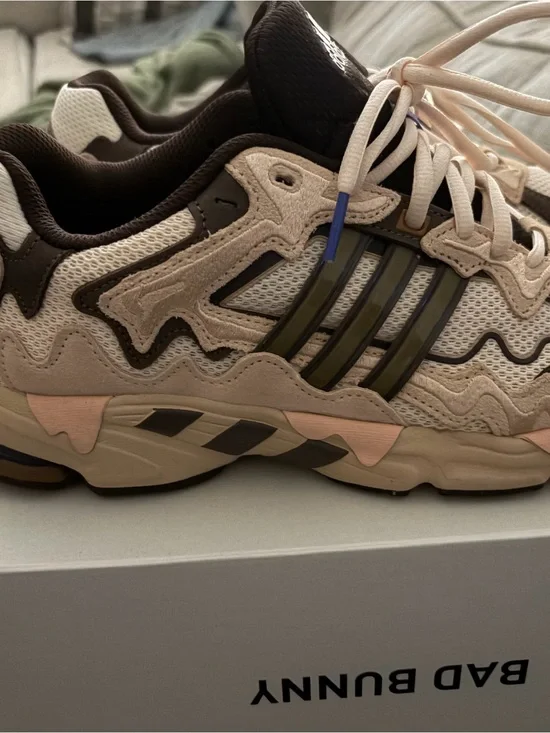 Adidas Bad bunny paso fino