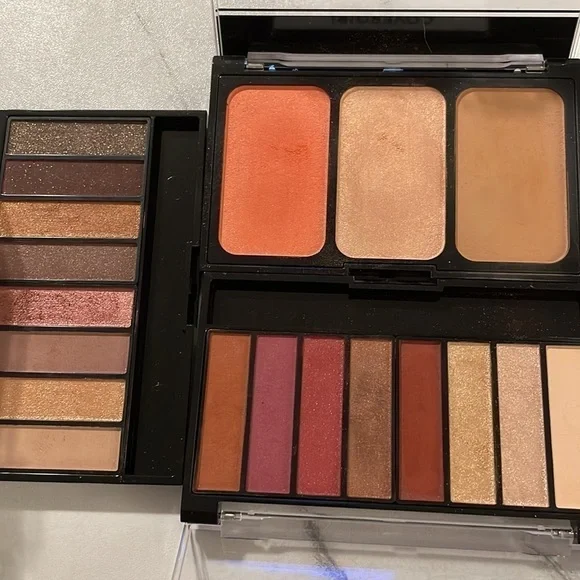 COVERGIRL Eyeshadow and Face Palettes