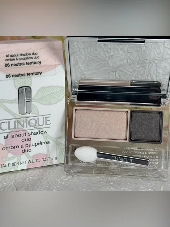 Clinique All About Shadow Duo - 06 Neutral Territory - Full size New In Box