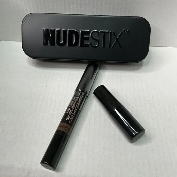Nudestix Magnetic Matte Eye Color Chocolate 2.8g / 0.10oz - Long-Lasting