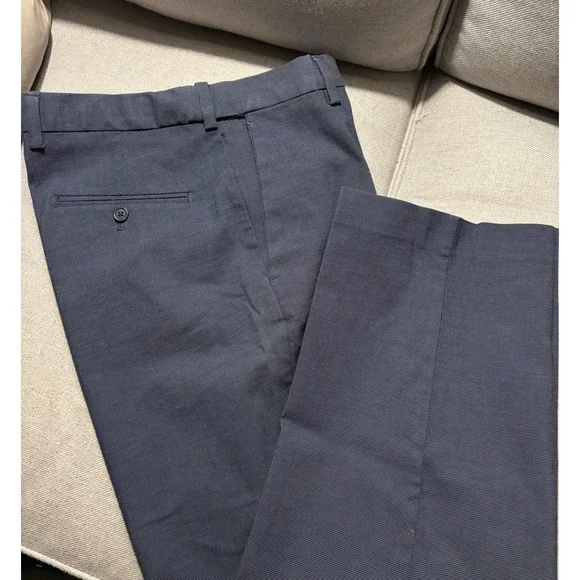 Kirkland‎ Signature Men's Dress Pants Navy Blue Pinstripe Flat Front Size 36x30