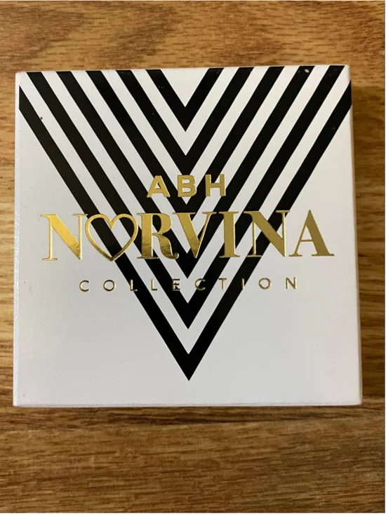 Women's Anastasia Beverly Hills Norvina Mini Pro Pigment Palette Vol. 1 New