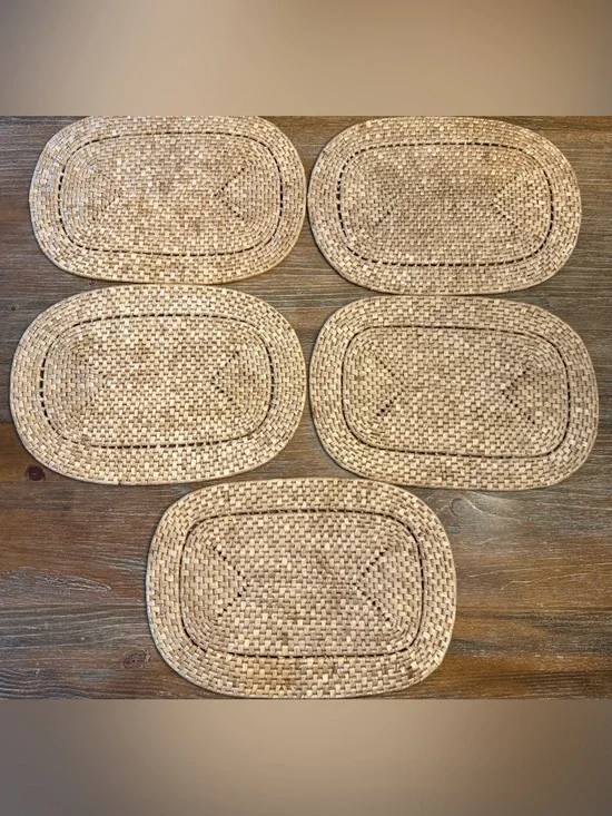 SET OF (5) WILLIAMS SONOMA NATURAL WOVEN PLACEMATS, 19x13”