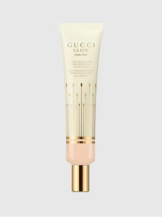 Gucci glow skin tint in 15