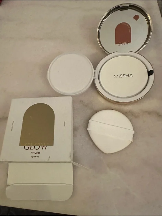 Missha Glow Cover Cushion - White