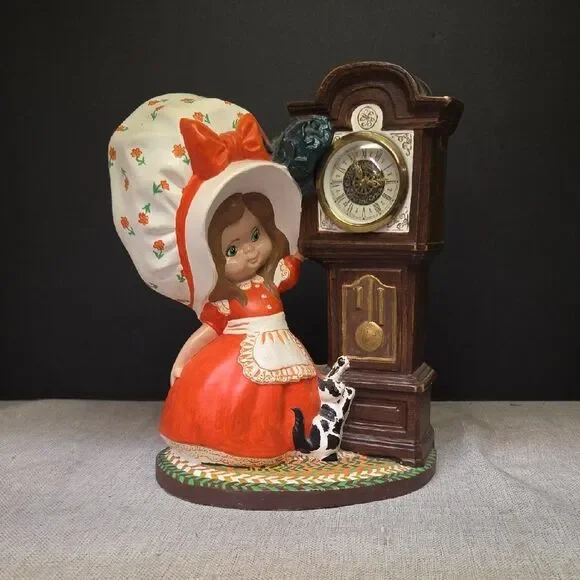 Vintage 1975 Hand Painted‎ Ceramic Girl Grandfather Clock Cat Figurine 1970s