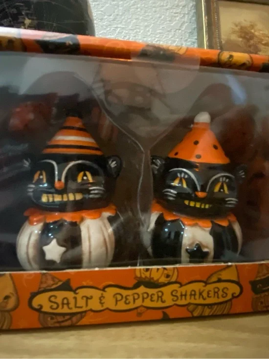 Halloween Black & Orange Cat Salt and Pepper Shaker Set- Johanna Parker