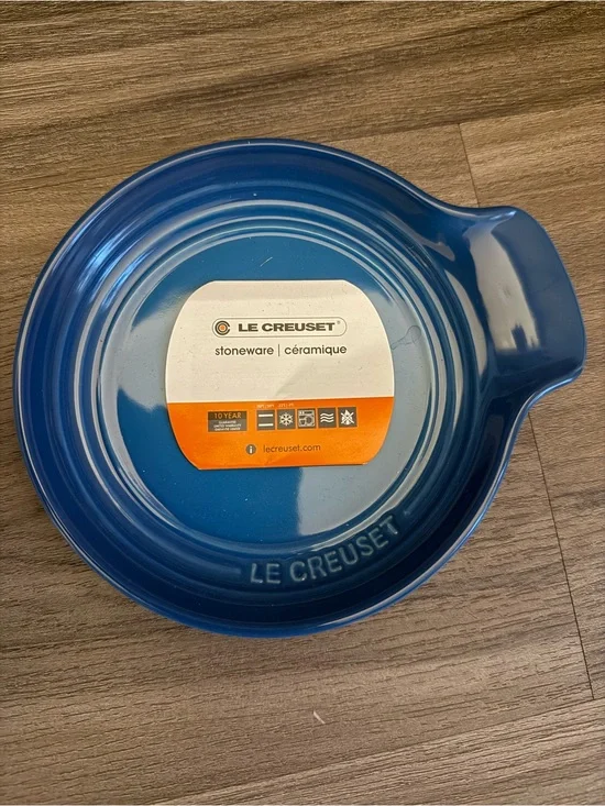 NEW Le Creuset Signature Round Spoon Rest Marseille Blue Stoneware
