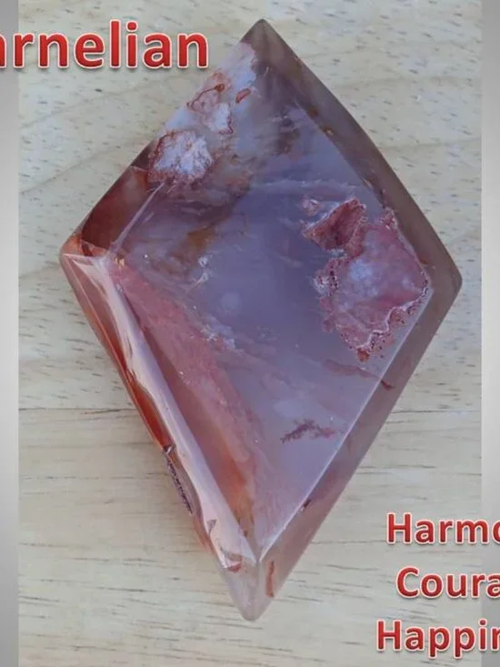 Carnelian stone rock crystal Diamond 02 Chakra : Happiness : Courage