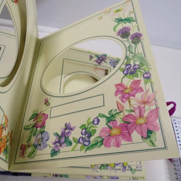 Victorian Vintage Style Photo Album: Country Floral