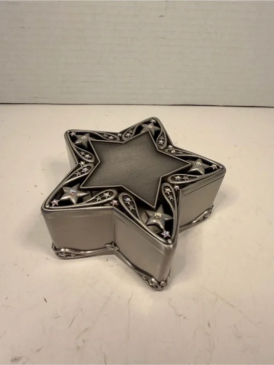 Things Remembered Silver Star Trinket Box with Swarovski Crystals