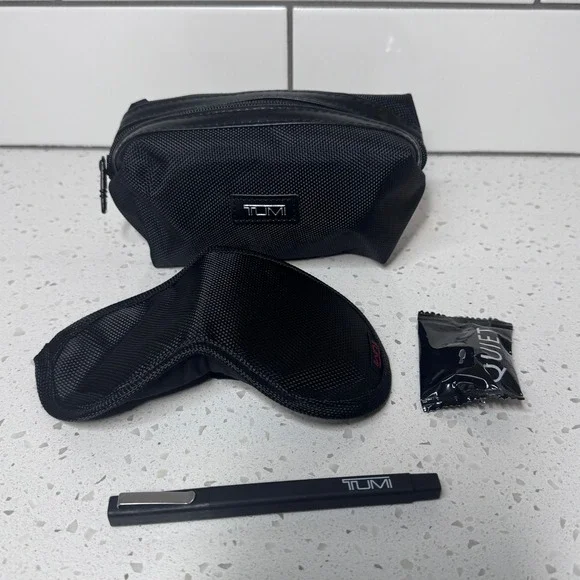 TUMI for Delta Black Ballistic Nylon Airline Amenity Kit Travel Pouch‎ Set