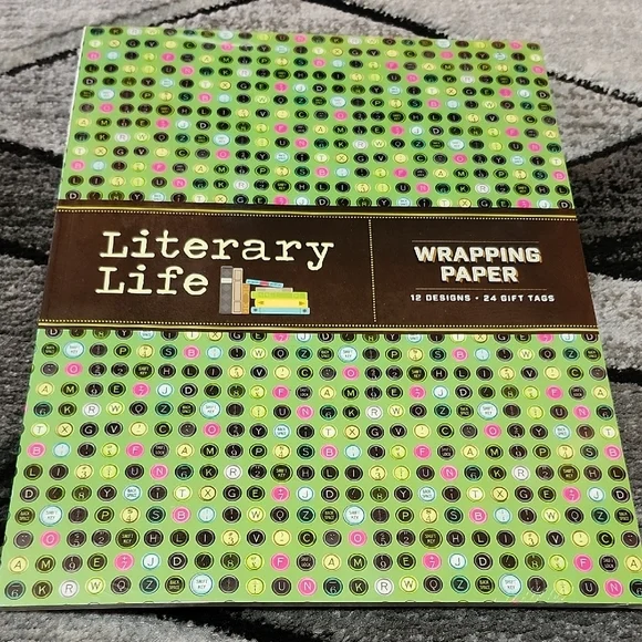 LITERARY LIFE WRAPPING PAPER BOOK-STYLE 12 DESIGNS + 24 GIFT TAGS 2015 NWT