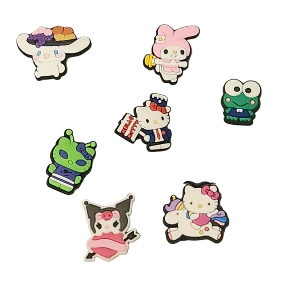 Hello‎ Kitty and Friends Shoe Charms Crocs Charms Fashion Jibbitzs Decorations