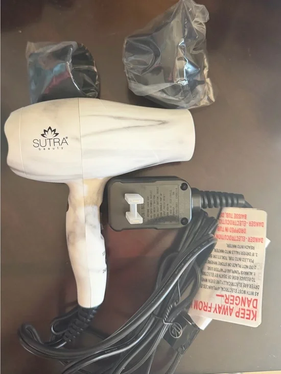 New SUTRA Beauty Marble Travel Hair Dryer with 2 attachments