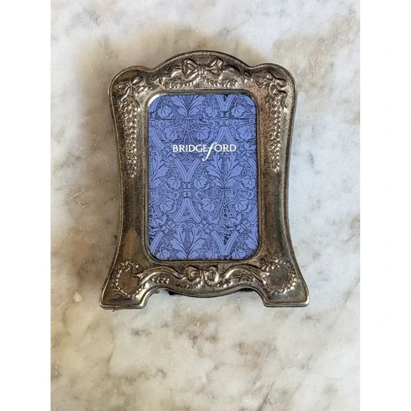 VTG Silver Plated Picture Frame Victorian Ornate Velvet Back Cascade Bow 4x3.25