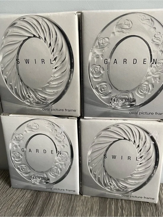 SWIRL & GARDEN Clear Oval Glass Picture Frame - Set of 4