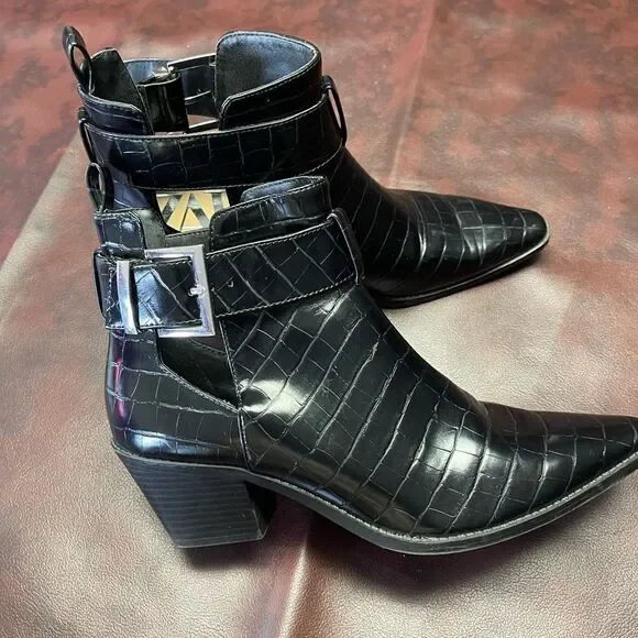 Zara black crocodile print boots booties with buckle & small heel‎ size 39, US 8