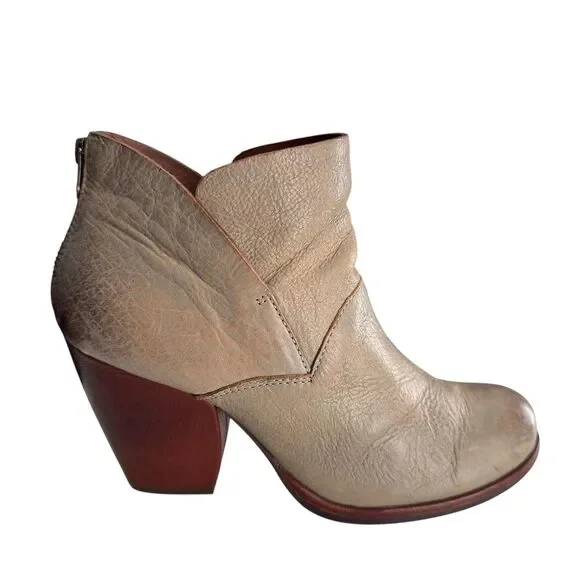 Kork-Ease Boots Womens‎ Size 9.5 Beige Leather Ankle Booties Block Heel K42622