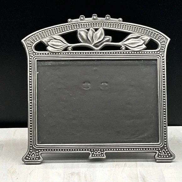 Vintage Westin Gallery Pewter Table-Top Victorian Floral Photo Frame for 5 X 7
