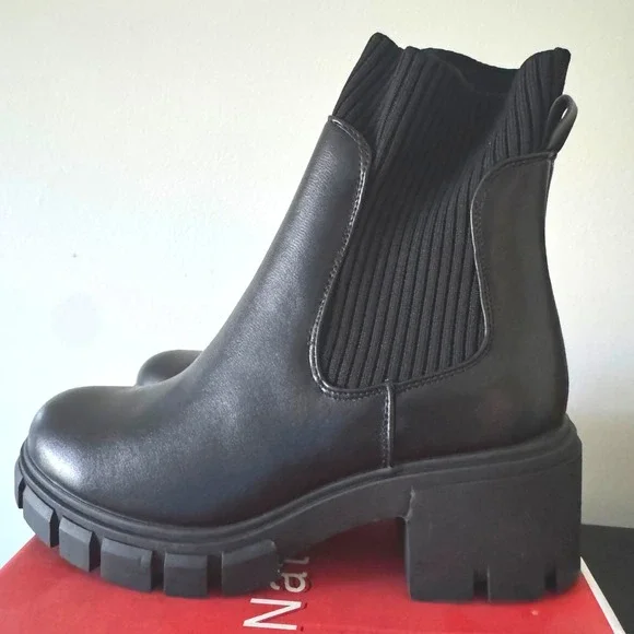 Nature Breeze Mill‎ Black Faux Leather Lug Sole Chelsea Ankle Boots Womens 6 NIB