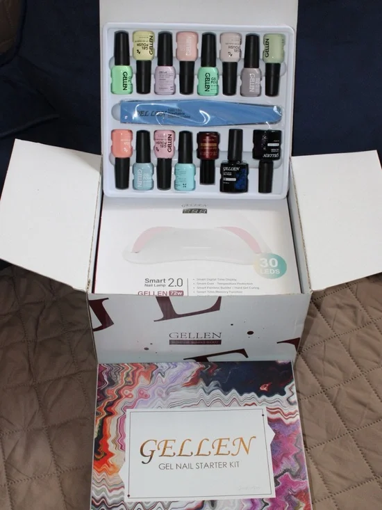 Elle Gel Nail Starter Kit with Assorted Pastel Colors