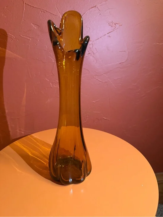 Vintage Mid-Century Petal Amber Swung Stretch Glass Vase 10.5