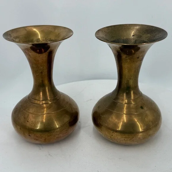 1.a.0.0.7.5 Vtg Pair Solid Brass Bud Vases 5.25