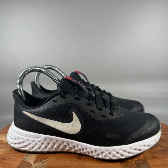Nike Revolution 5 Black White Anthracite Running‎ Shoes Womens 6 / 4.5Y