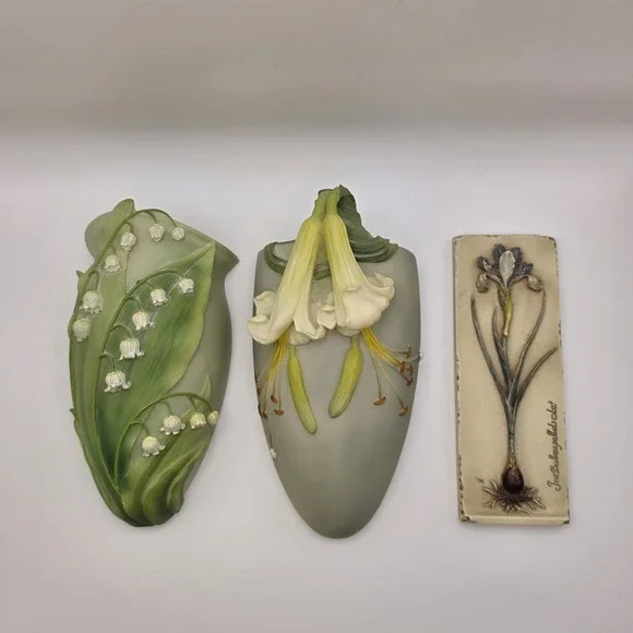 Ibis and Orchid Design Lily of the Valley 117 White Lilies 107 Vases Iris Plaque