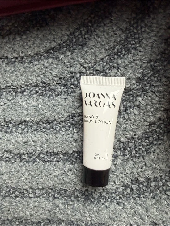 Joanna Vargas hand and body cream
