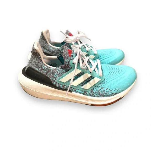 Adidas Ultraboost Light Flash Aqua Blue Low Top‎ Running Shoes Sz 8.5 Women's