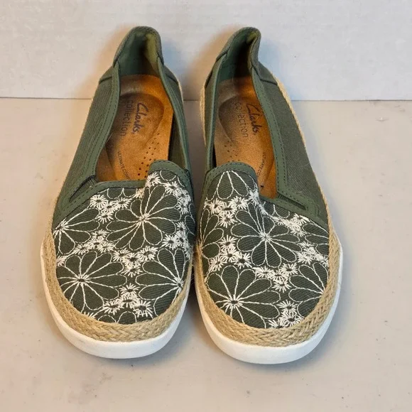 Clarks Collection Slip Ons Womens 7 Olive Green Floral Embroidered Espadrille‎
