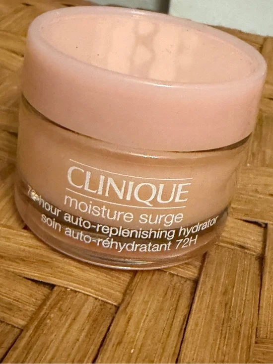 Clinique Moisture Surge Hydrator Jar - Light Pink