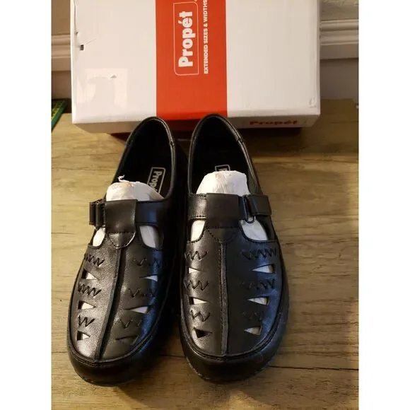 Propét Women's Clover Loafer Flat, Black leather 10 narrow US‎