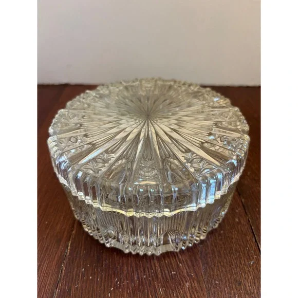 Vintage Round Clear Pressed Glass 3 Section Divided Trinket Box with‎ Lid 5.5in