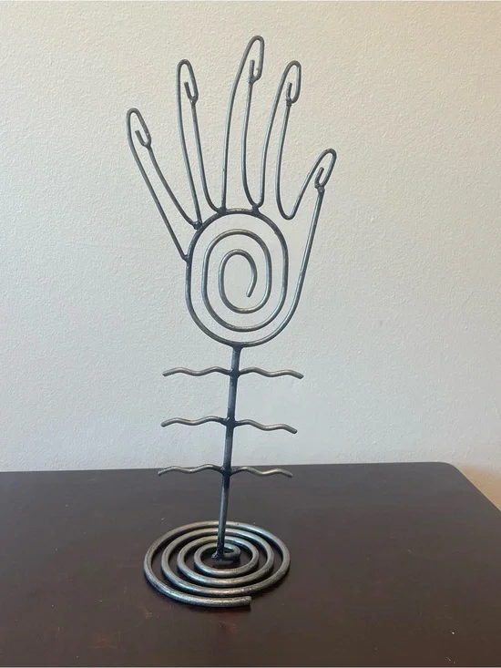 90s Wrought Iron Whimsygoth Palm Jewelry Holder
