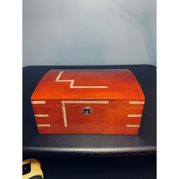 Wood Jewelry Box‎ 10