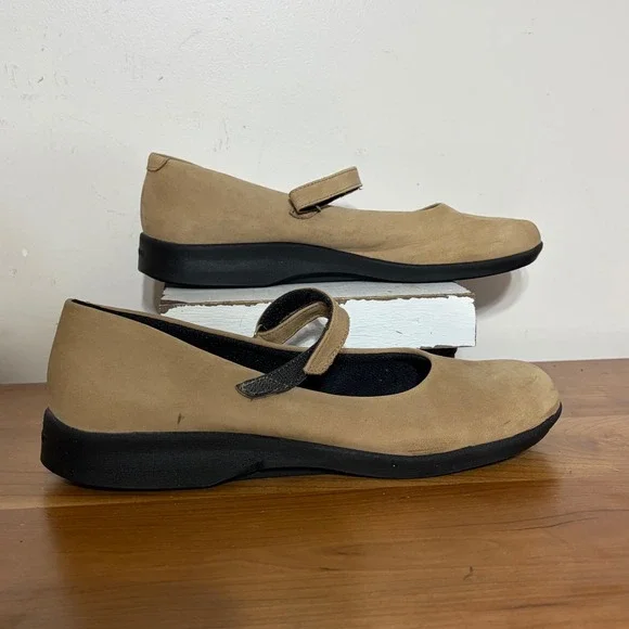 Arcopedico Lytech Mary Jane Flats Tan Beige Comfort Shoes Size 42 9 Portugal