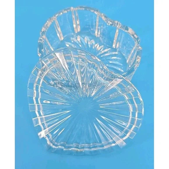 Vintage Heart Shaped Crystal Trinket Jewelry Box W/ Lid- Some‎ Small Chips